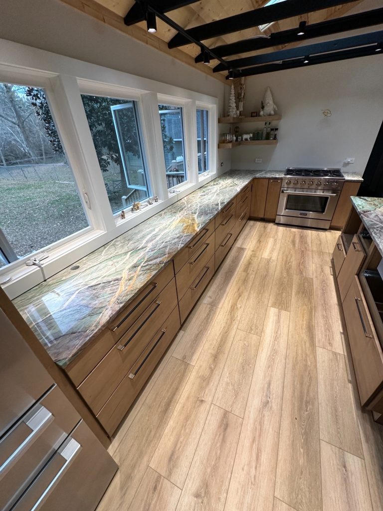 Jadore Vesuvio Quartzite