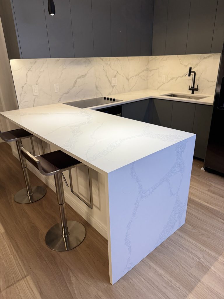 Calacatta Frost Quartz